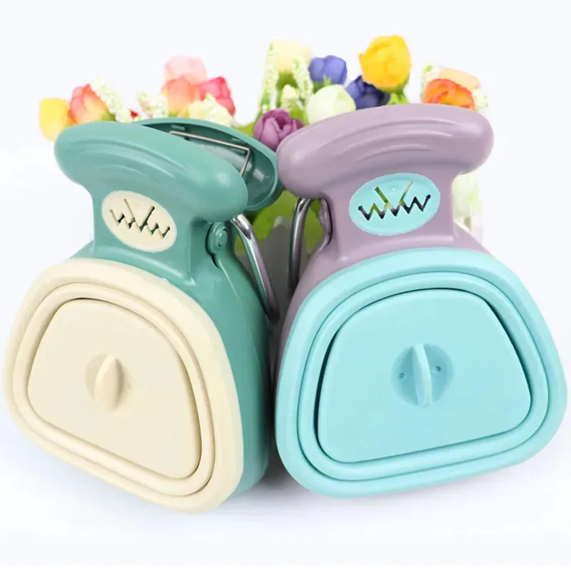 Portable Dog & Cat Pooper Scooper with Eco-Friendly Bags – Easy Clean-Up for Pet Travel