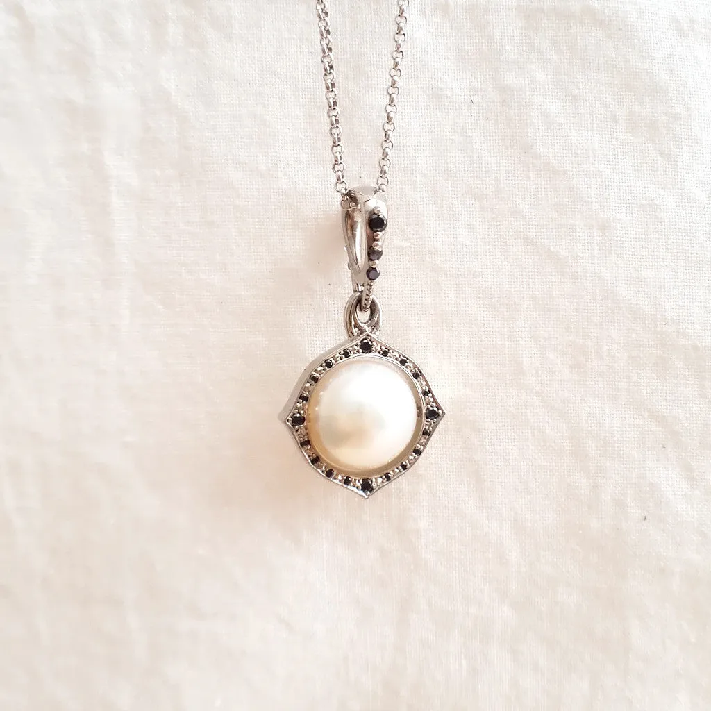 Reversible Diamond Pearl Pendant