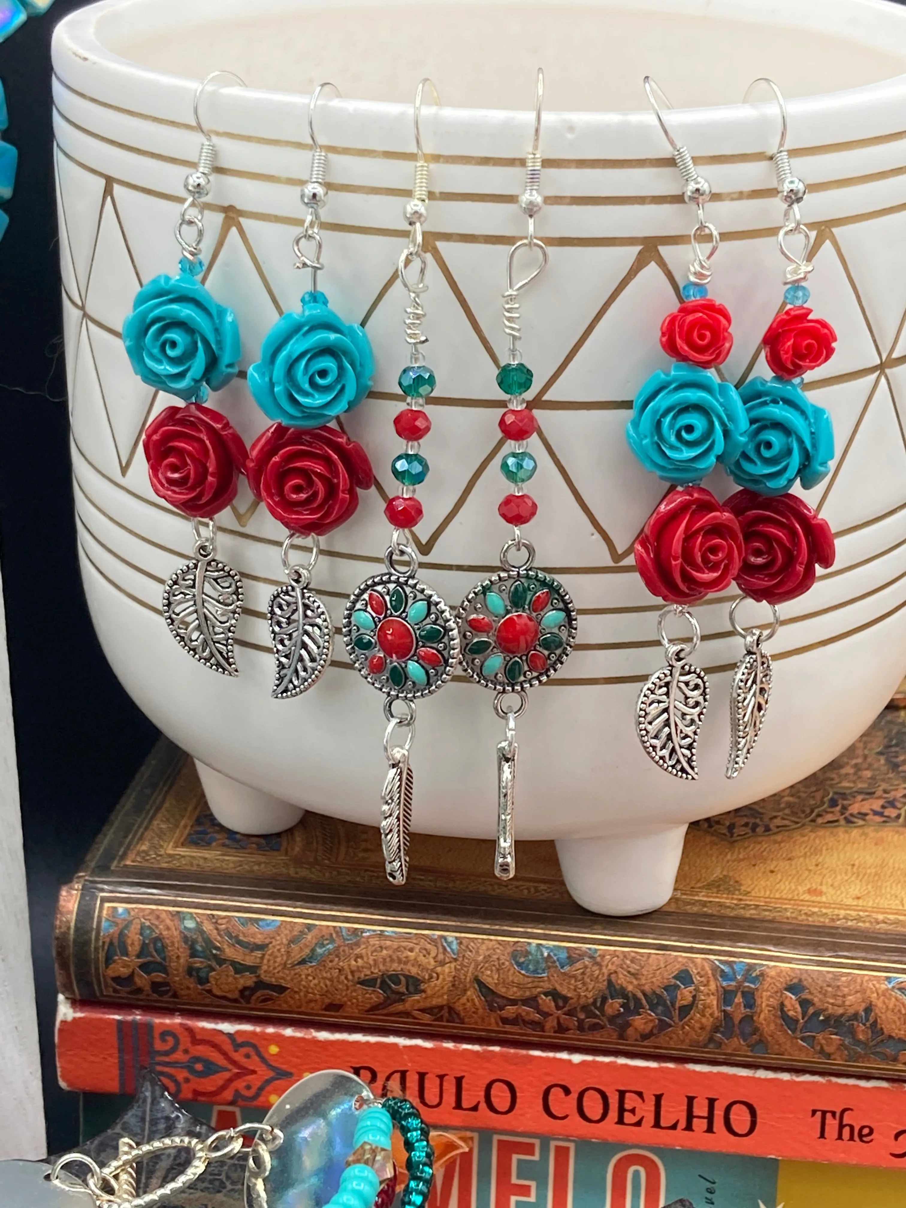 Southwest Inspired Turquoise Red Small Flowers Earrings, Dia De Los Muertos Aretes, Mexican Day of the Dead Jewelry, Hippie Style, Boho Chic