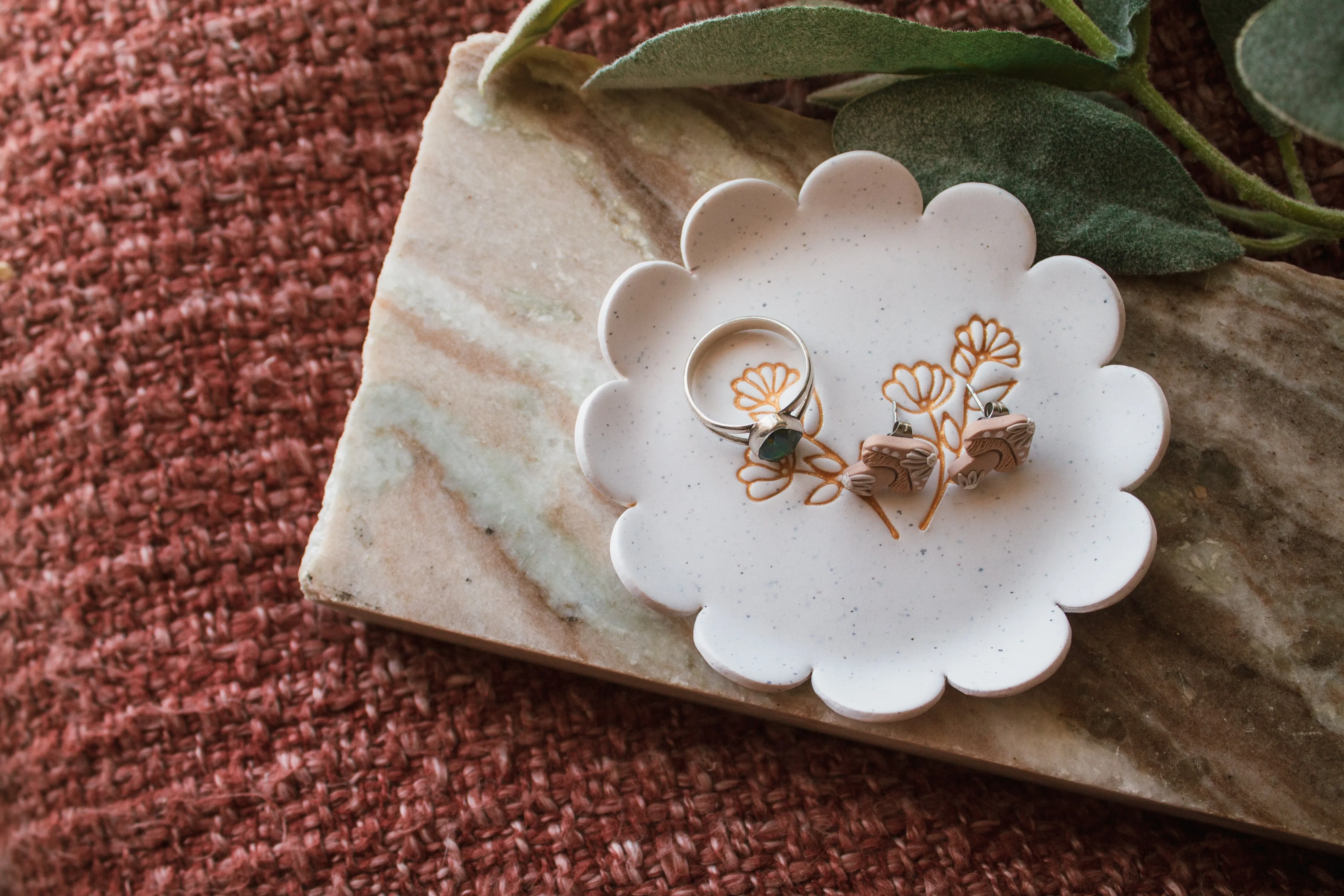 Speckled White Floral Jewelry Dish