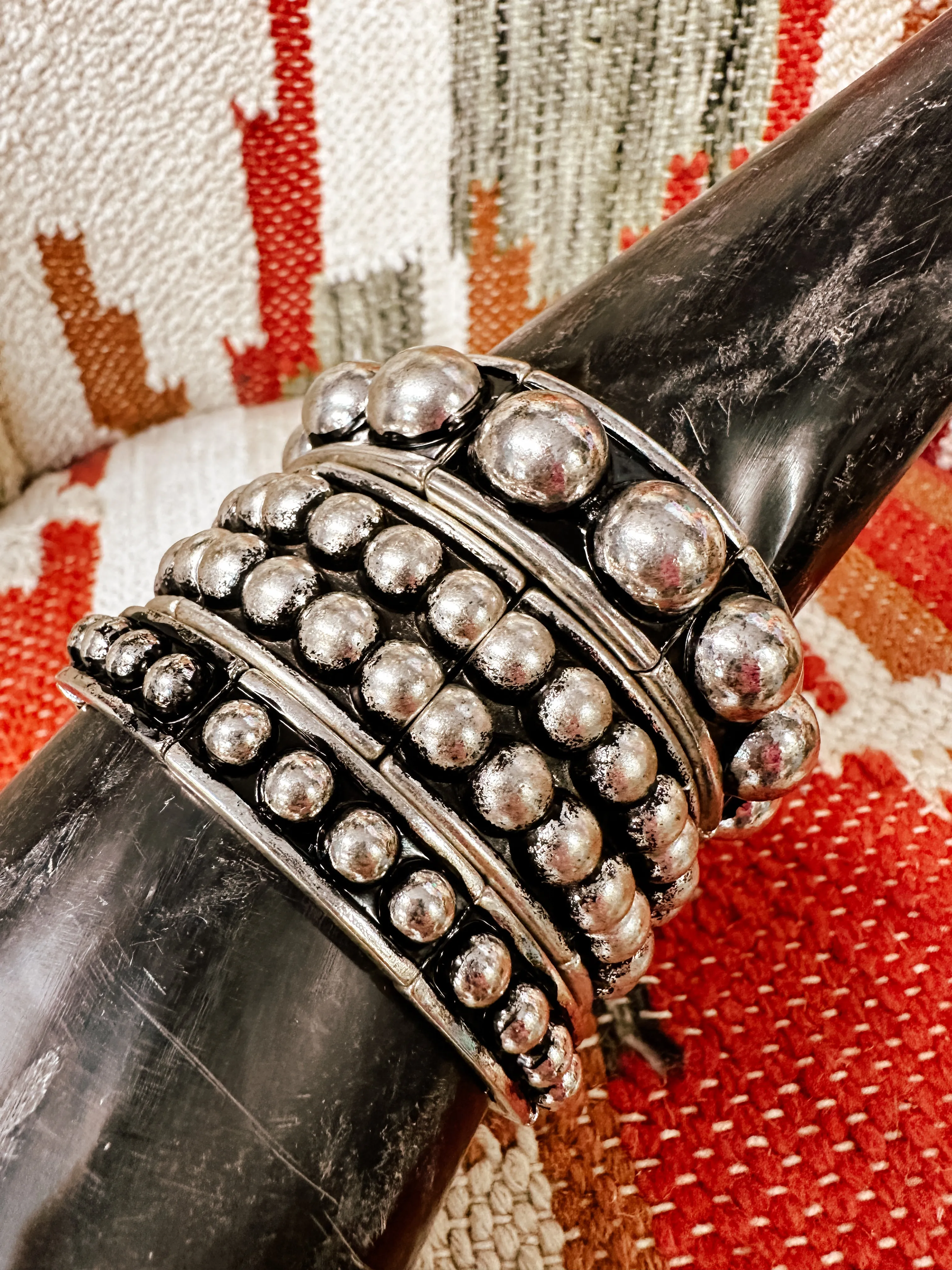 Stretch Faux Navajo Pearl Bracelet