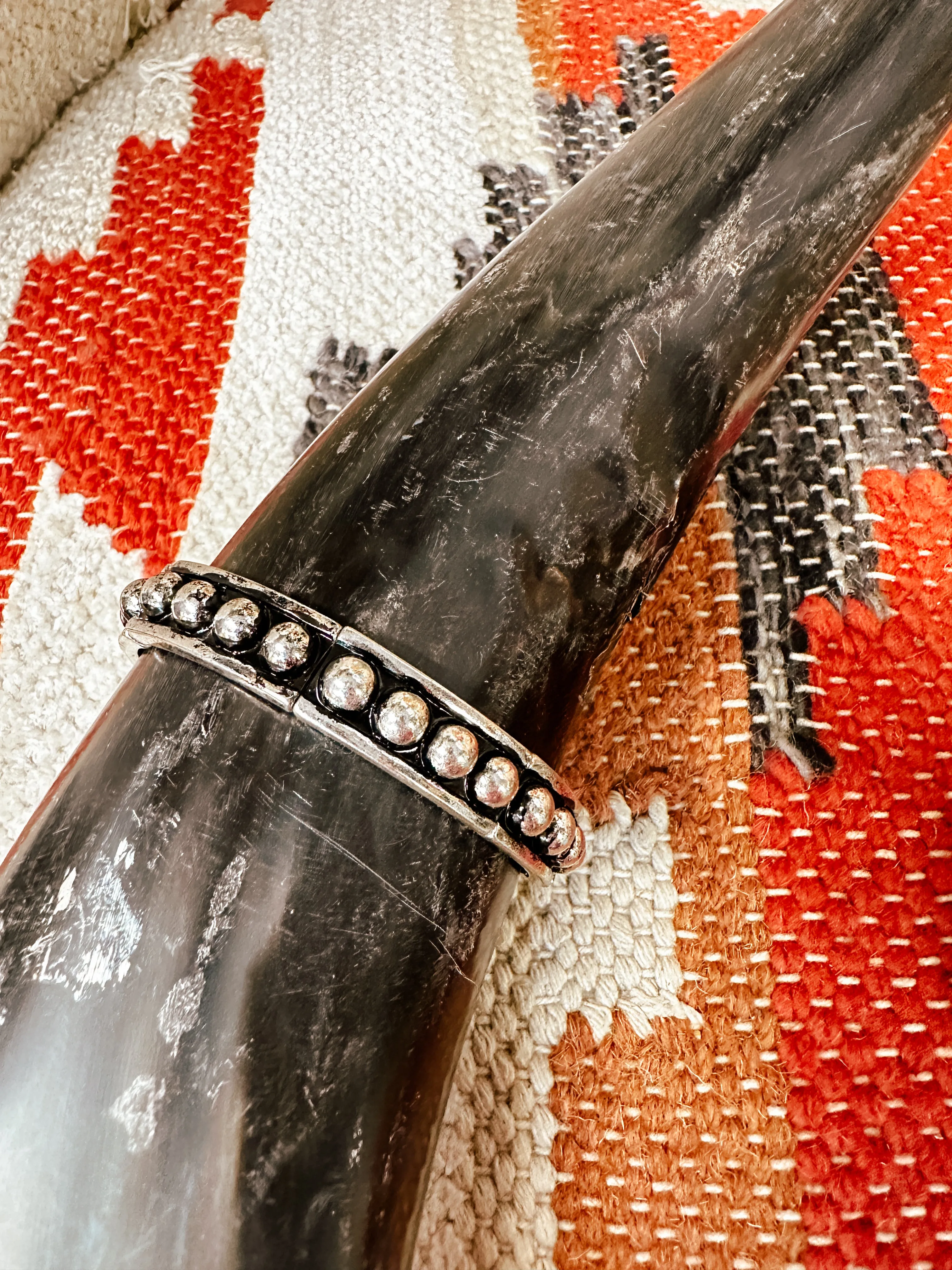 Stretch Faux Navajo Pearl Bracelet