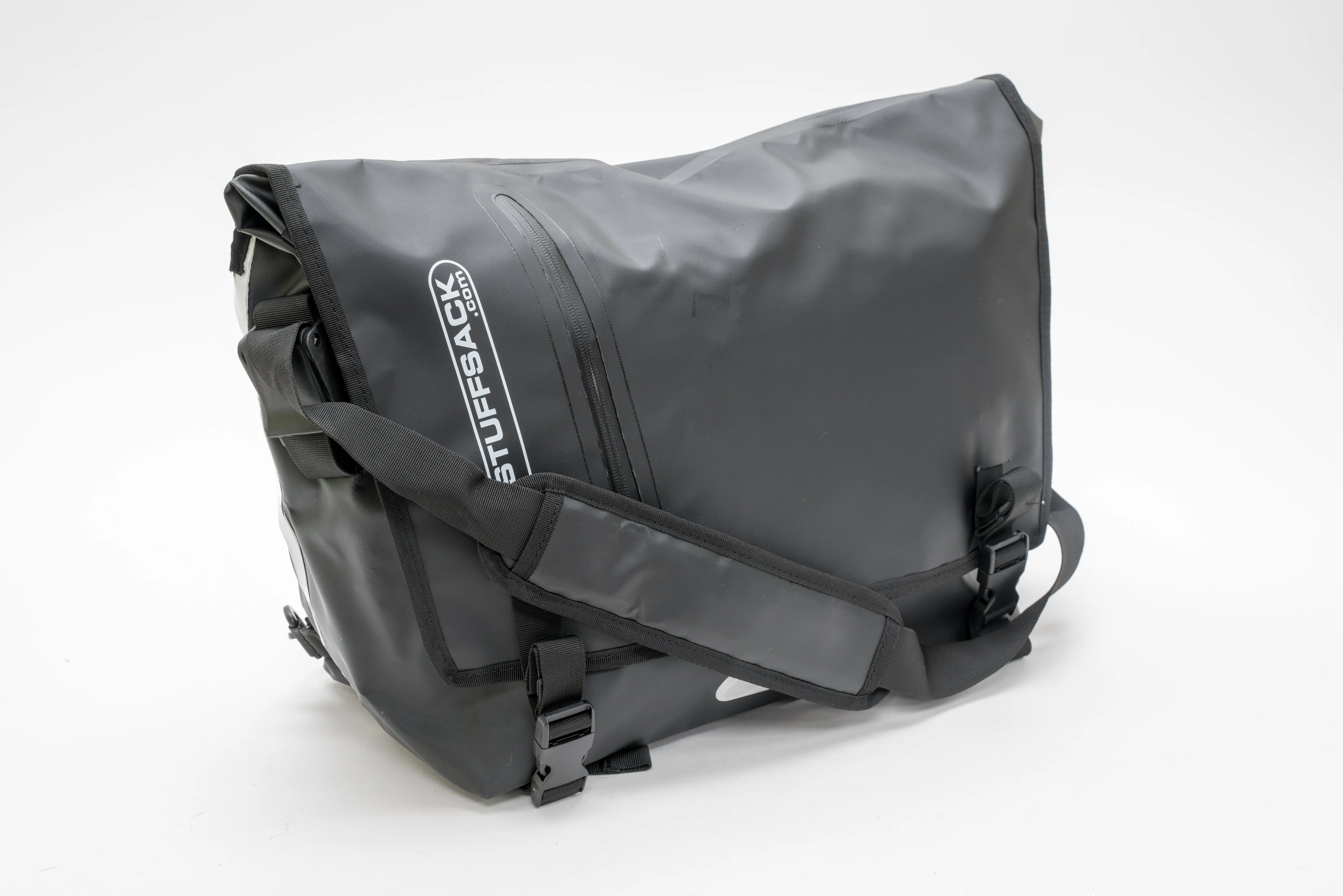 STUFFSACK Black Messenger