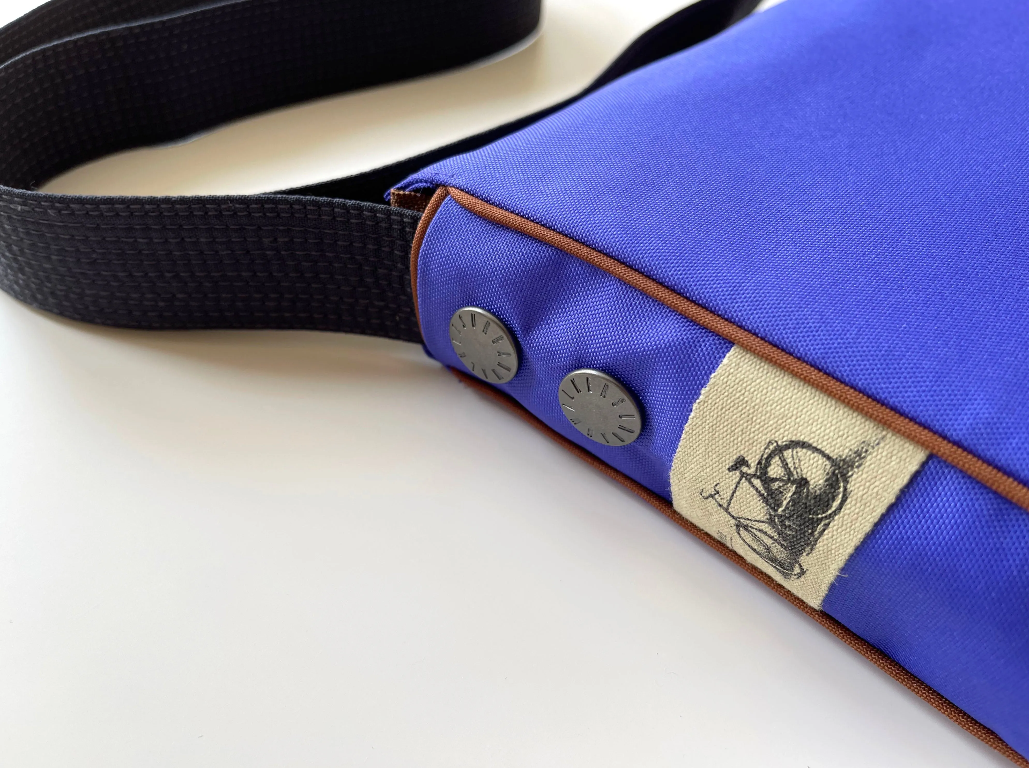 Stylish Recycled Crossbody Bags/Messenger Bags for Men and Women