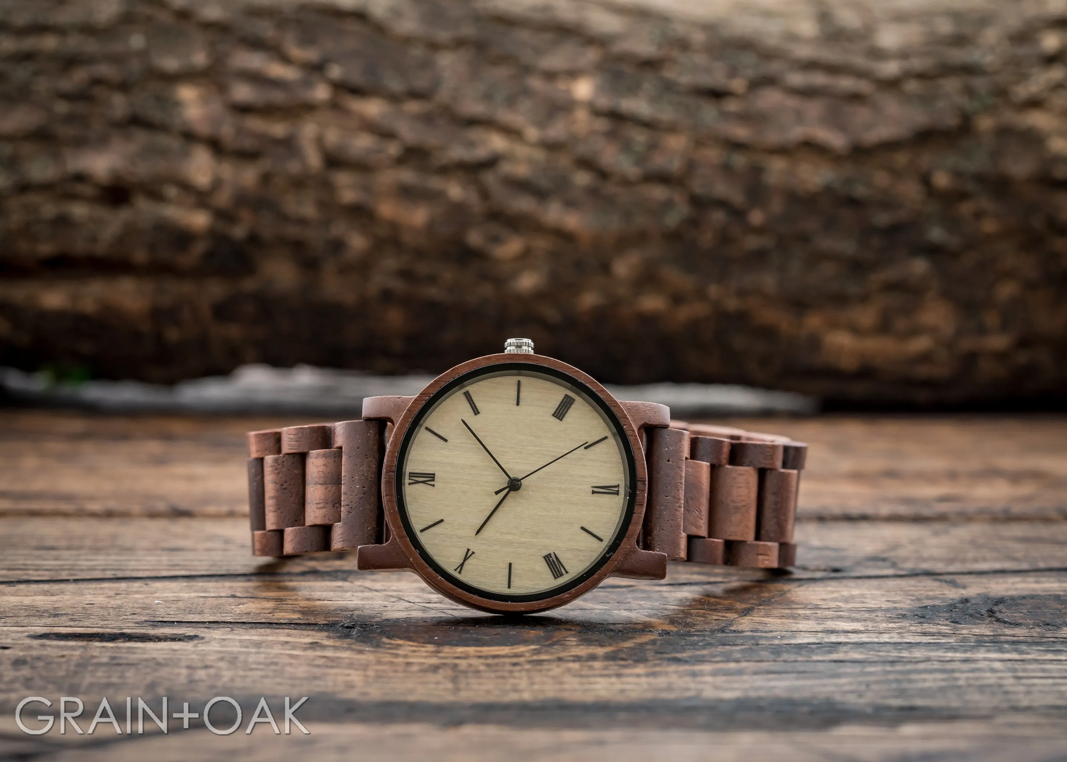 The Cedric Walnut | Set of 12