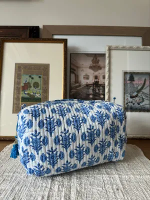 TOILETRY BAG