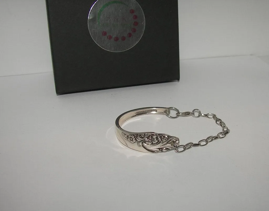 Vintage silverware spoon handle bracelet, custom silverware jewelry, personalized silverware jewelry