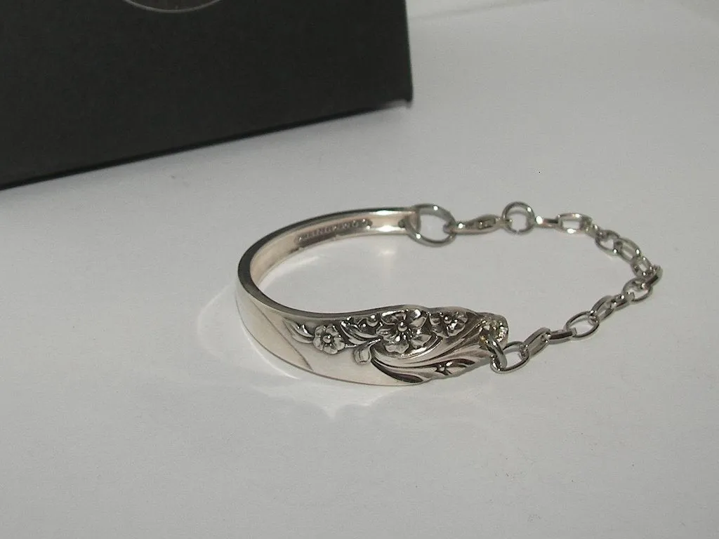 Vintage silverware spoon handle bracelet, custom silverware jewelry, personalized silverware jewelry