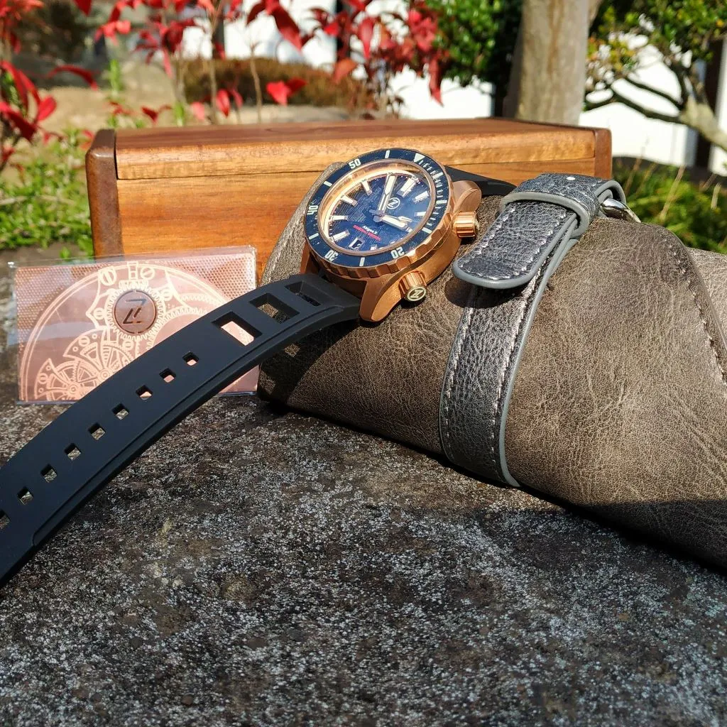 Zelos Abyss 3 3000M Bronze Meteorite (3km,&nbsp;Swiss&nbsp;Mvmt,&nbsp;LE)